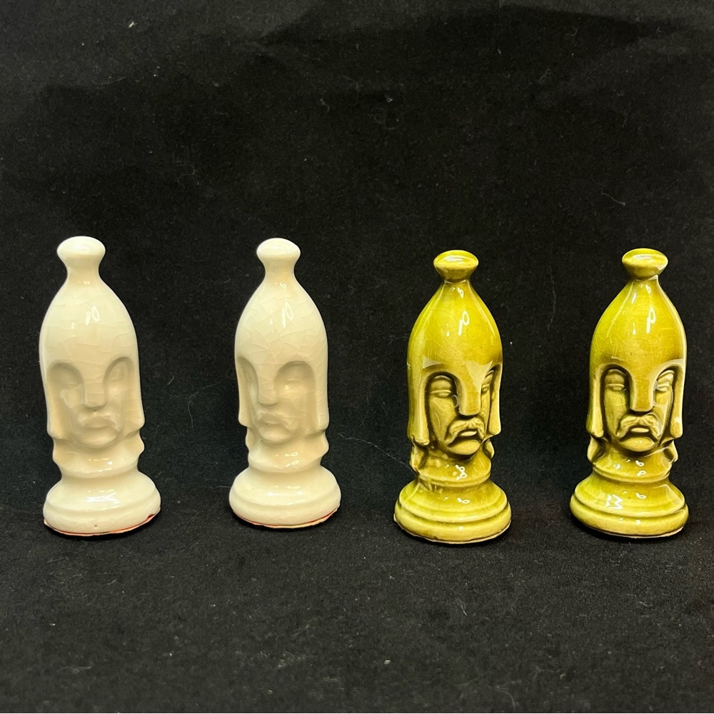 vintage duncan mold ceramic chess piece replacement pawns white green 4 medieval